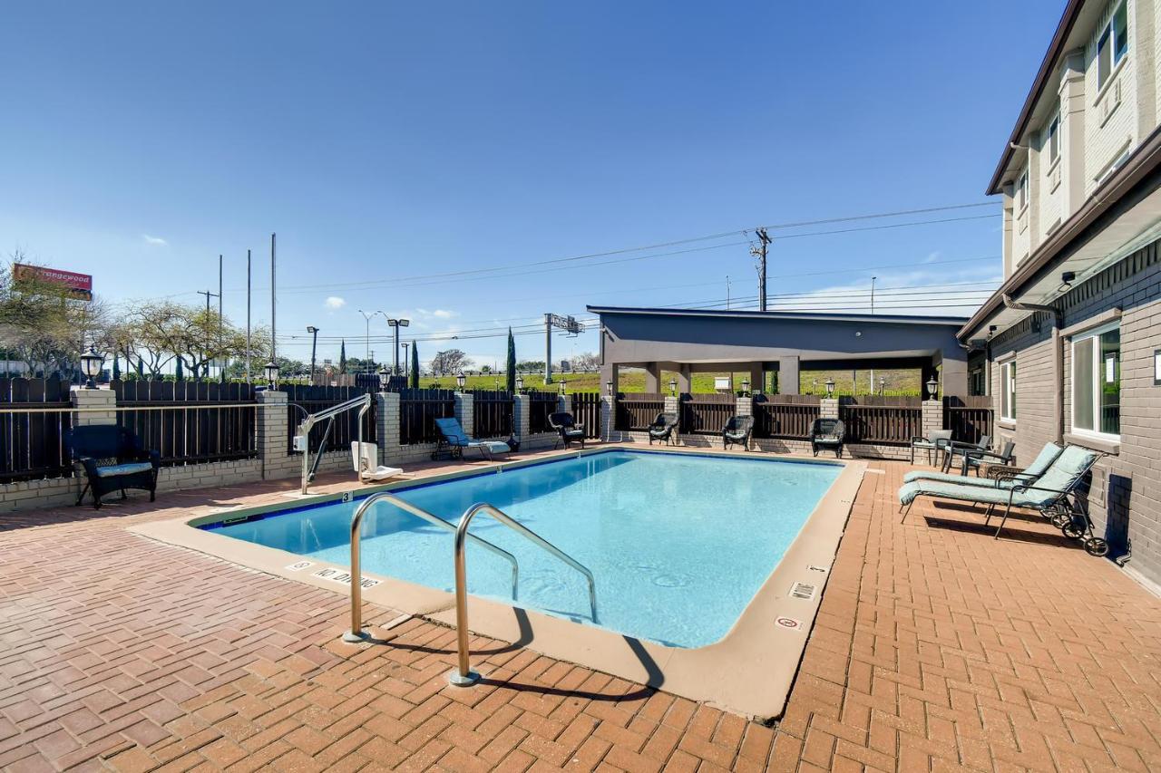 Orangewood Inn And Suites Midtown Όστιν Εξωτερικό φωτογραφία
