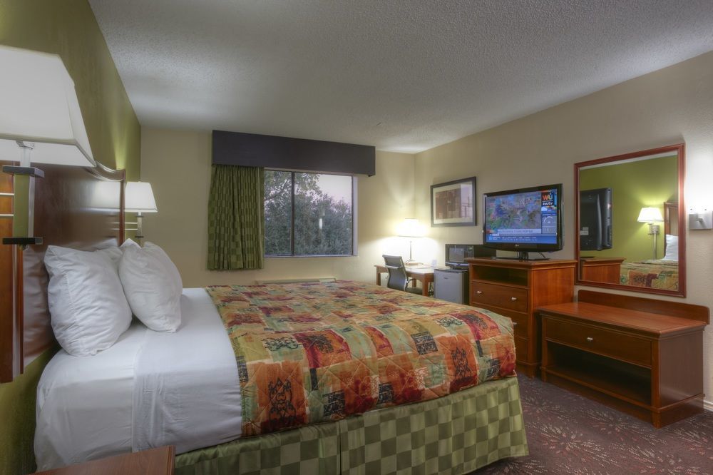 Orangewood Inn And Suites Midtown Όστιν Εξωτερικό φωτογραφία